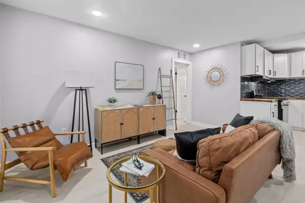 Charleston, SC 29407,867 Colony Dr #F92