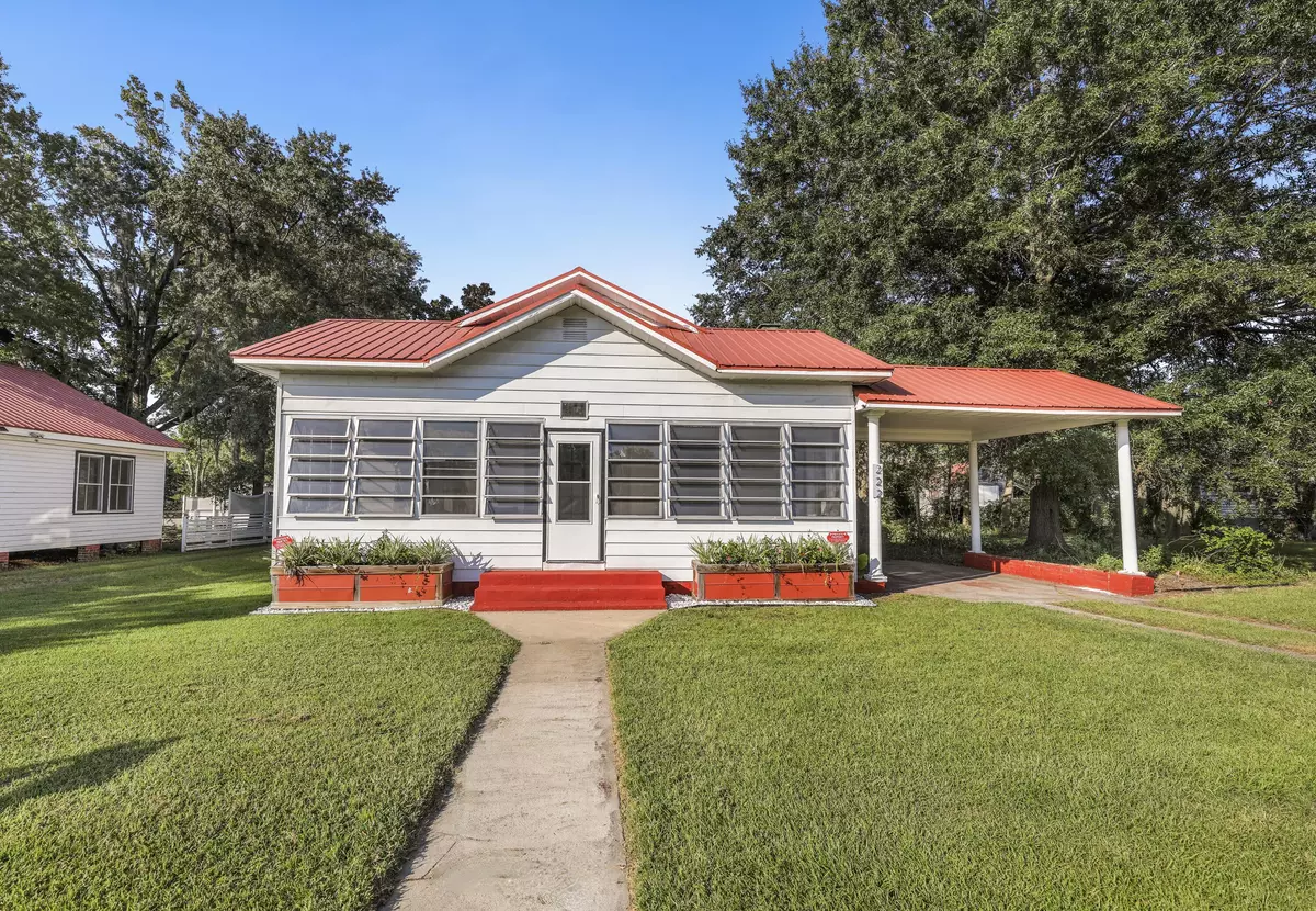 Moncks Corner, SC 29461,222 E Main St