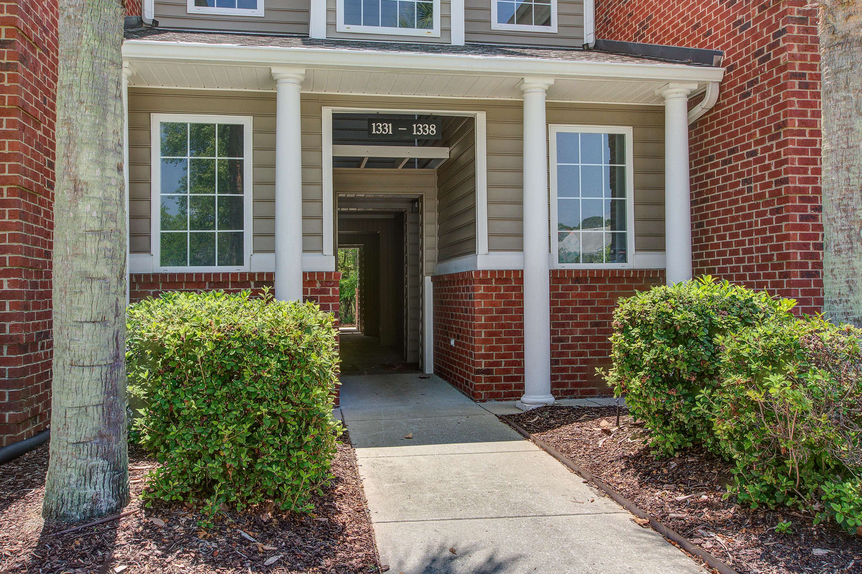 Mount Pleasant, SC 29466,1335 Hopton Cir #1335