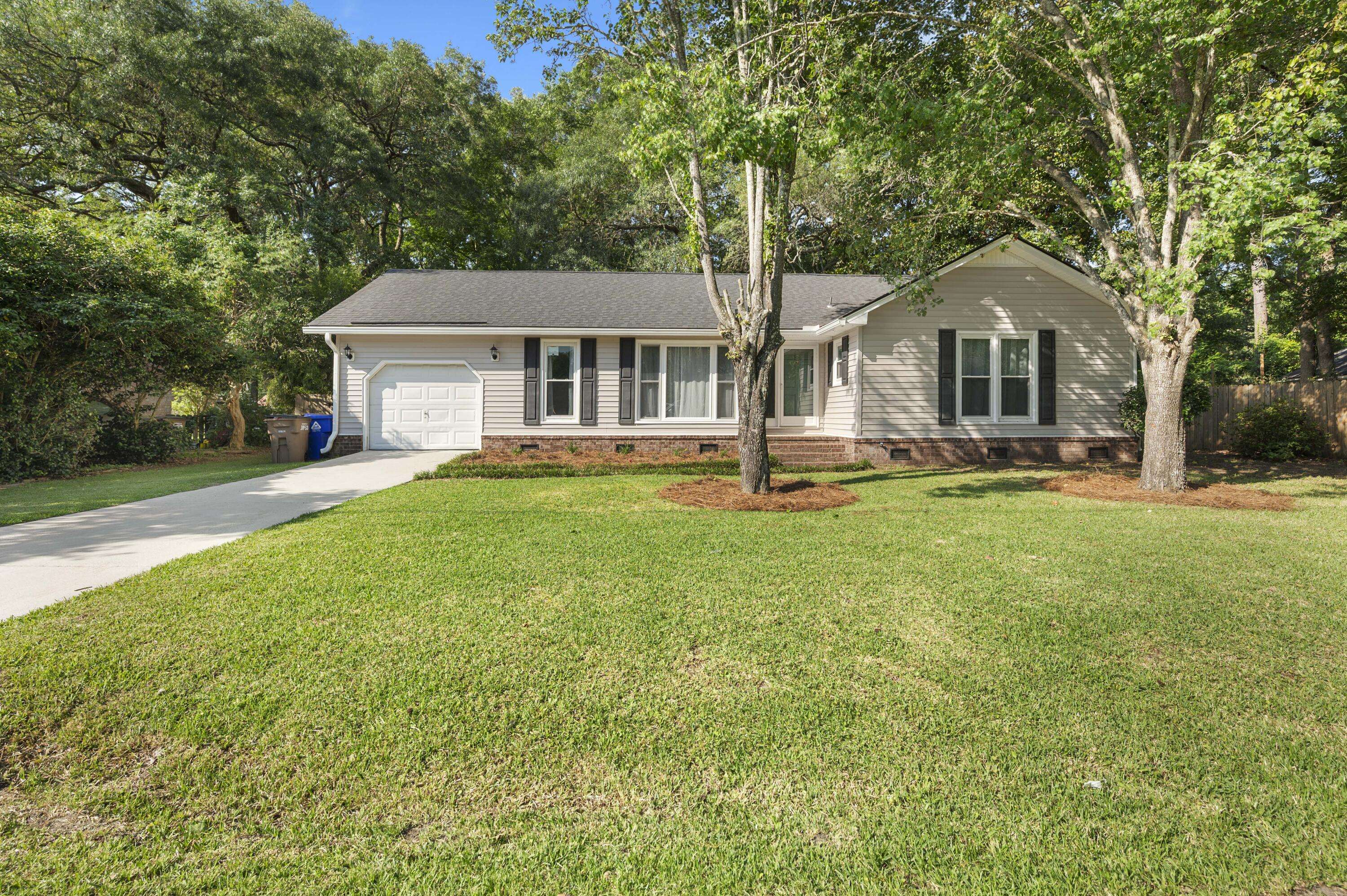 1445 Downwood Pl, Charleston, SC 29412