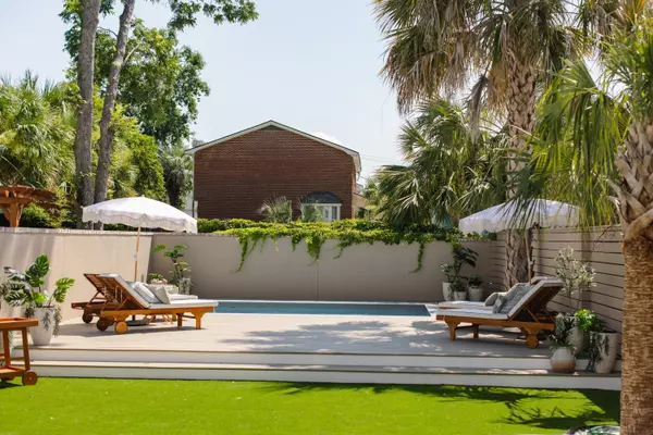 Charleston, SC 29401,80 Smith St