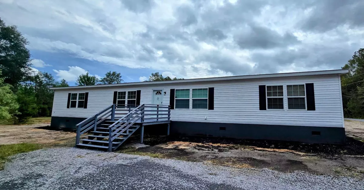 Saint Stephen, SC 29479,934 Tiger Loop