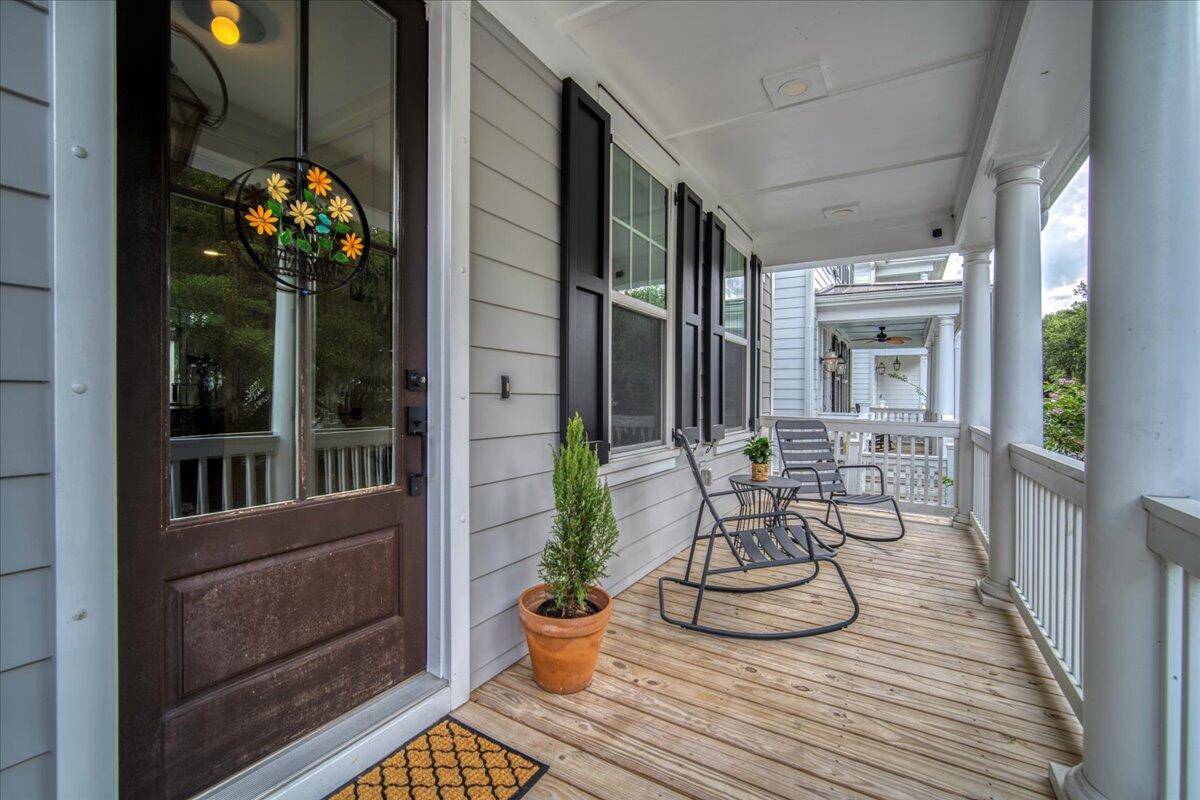 Charleston, SC 29407,1093 Avenue Of Oaks