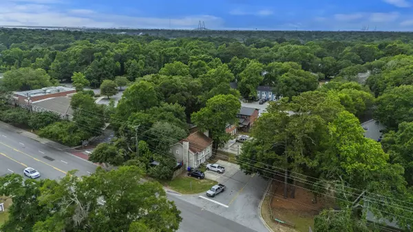 Mount Pleasant, SC 29464,901 Sea Gull Dr #A&B