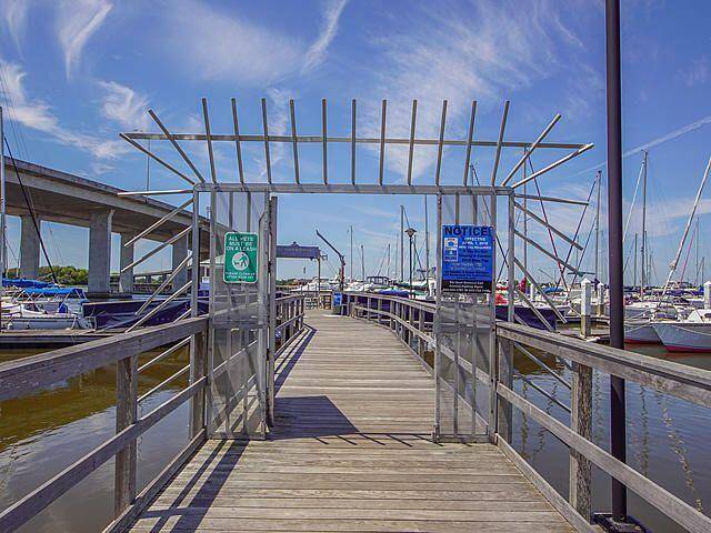 Charleston, SC 29401,33 Lockwood Dr #I-11