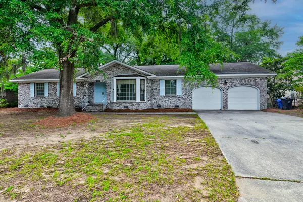 5322 Chantilly Ln, North Charleston, SC 29418