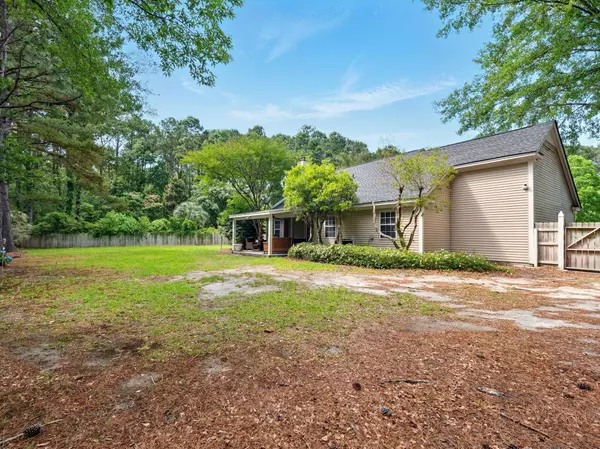 Summerville, SC 29485,113 Mapperton Ct