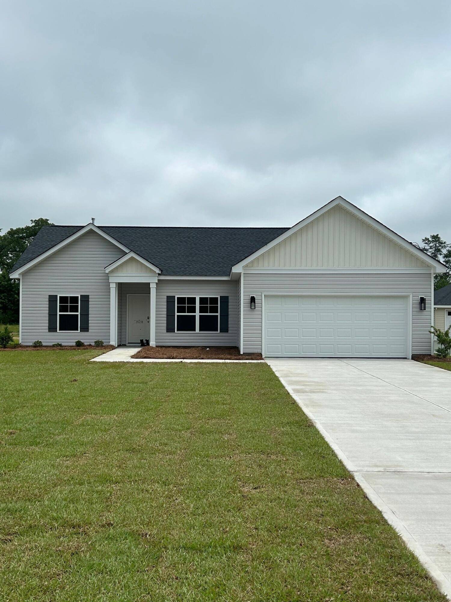 244 Harvey Ln, Orangeburg, SC 29118