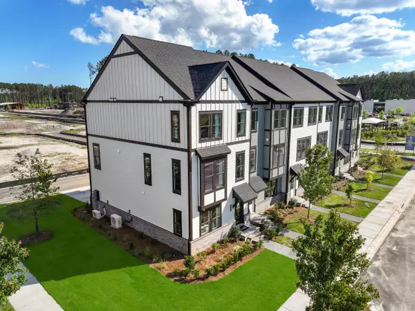 Summerville, SC 29486,562 Scholar Way