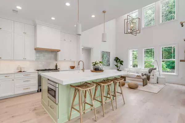 Daniel Island, SC 29492,7053 Schooner St