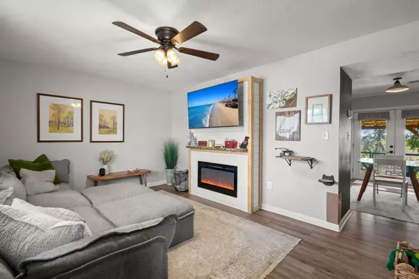 North Charleston, SC 29418,5021 Popperdam Creek Dr