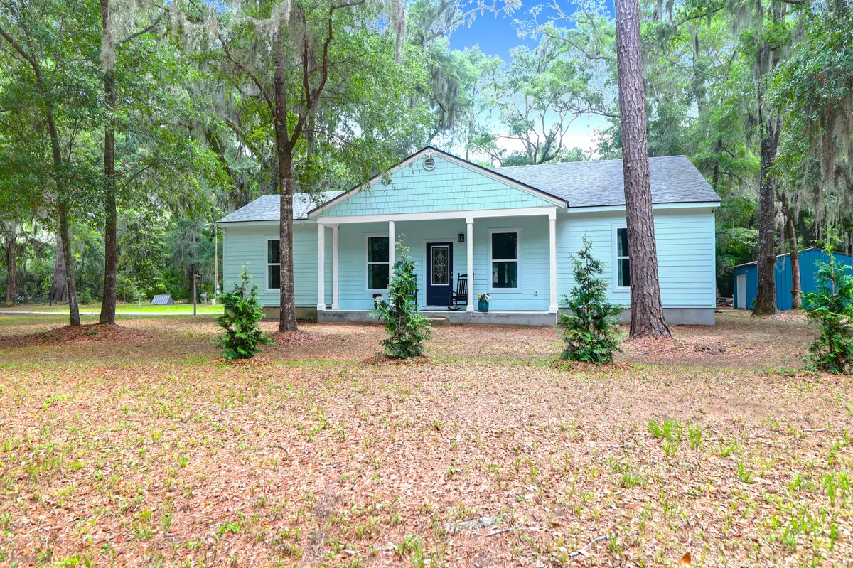 Wadmalaw Island, SC 29487,5233 Maybank Hwy