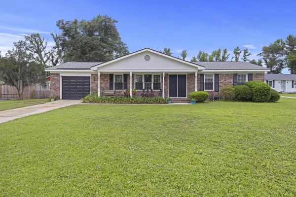 212 Columbia Dr, Ladson, SC 29456