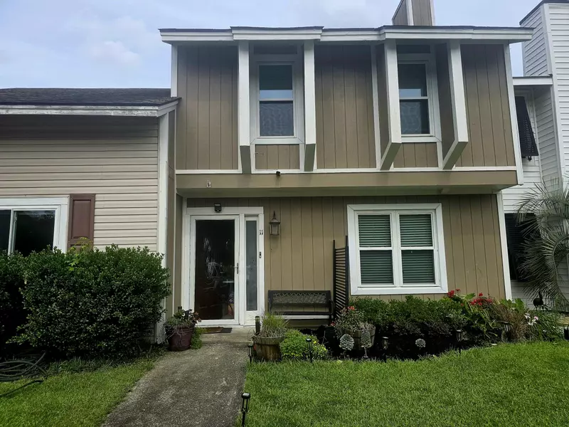 11 Hunters Ct, Goose Creek, SC 29445