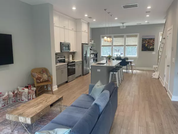Mount Pleasant, SC 29464,16 Shem Dr