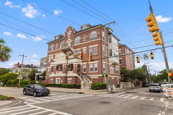 Charleston, SC 29401,55 Ashley Ave #6