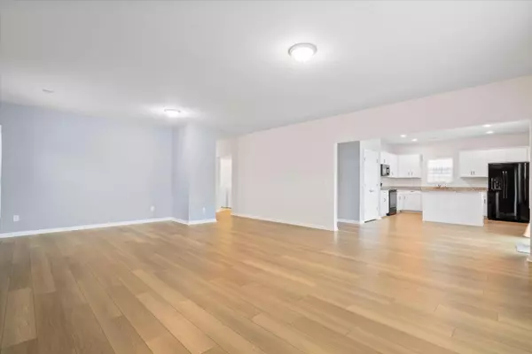 Summerville, SC 29486,226 Clydesdale Cir