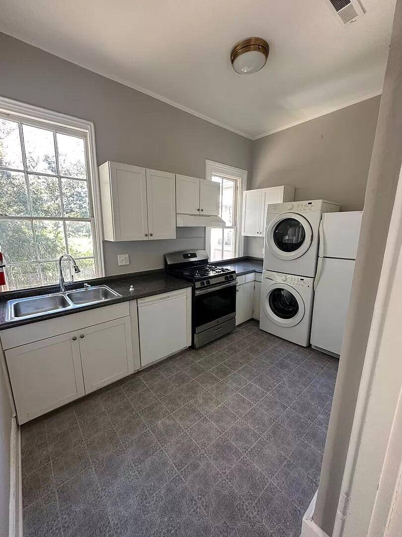 Charleston, SC 29401,128 Wentworth St #4