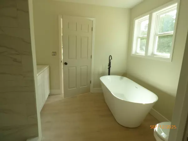 Pineville, SC 29468,1219 Pineville Cir