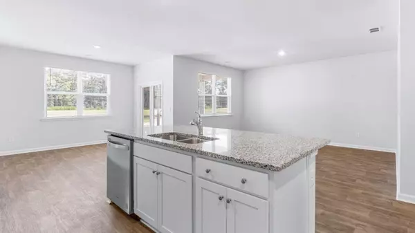 North Charleston, SC 29406,8855 Shovelnose Ct