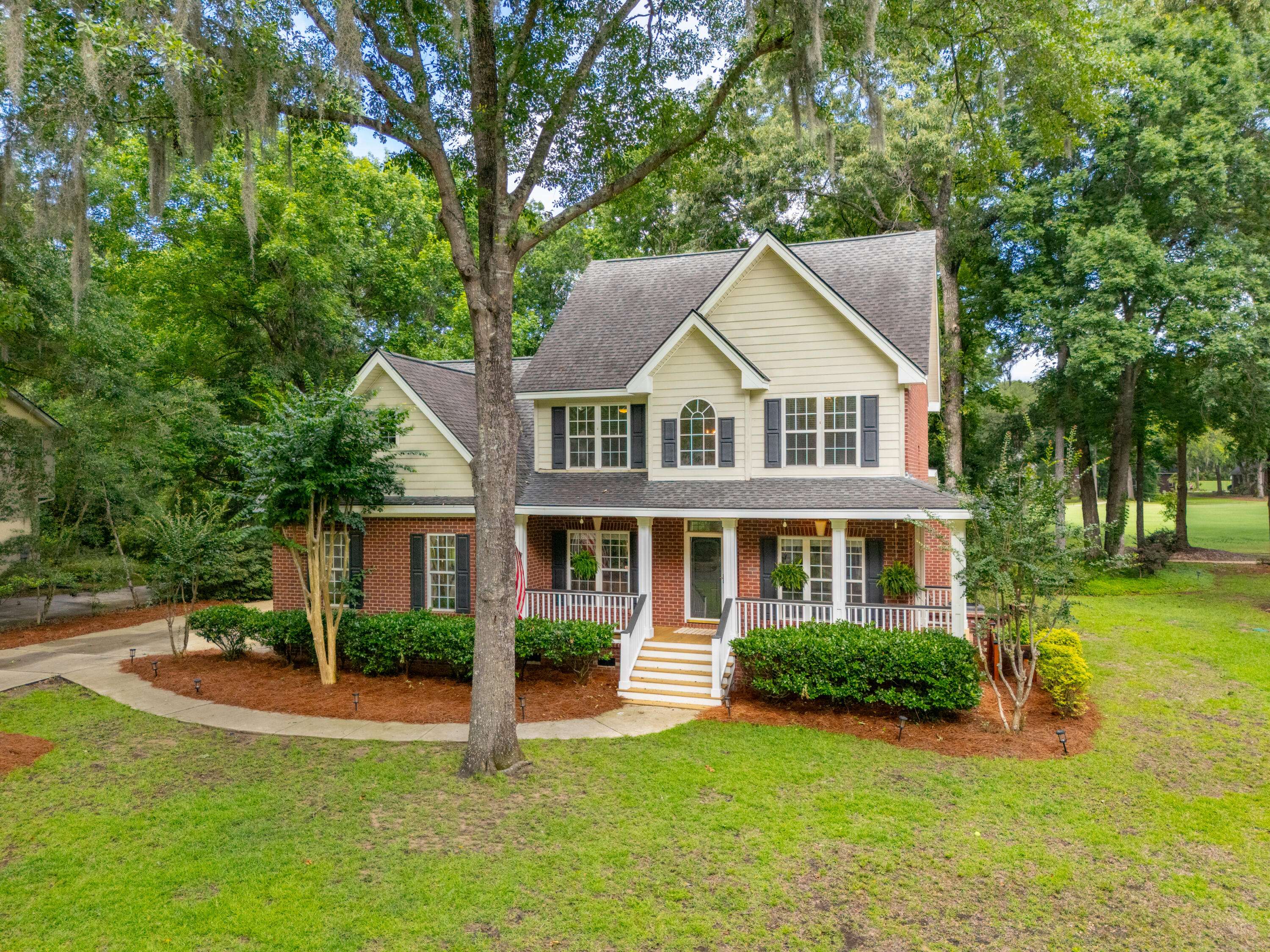 Hollywood, SC 29449,5195 Forest Oaks Dr