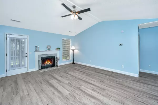 North Charleston, SC 29420,8507 William Moultrie Dr
