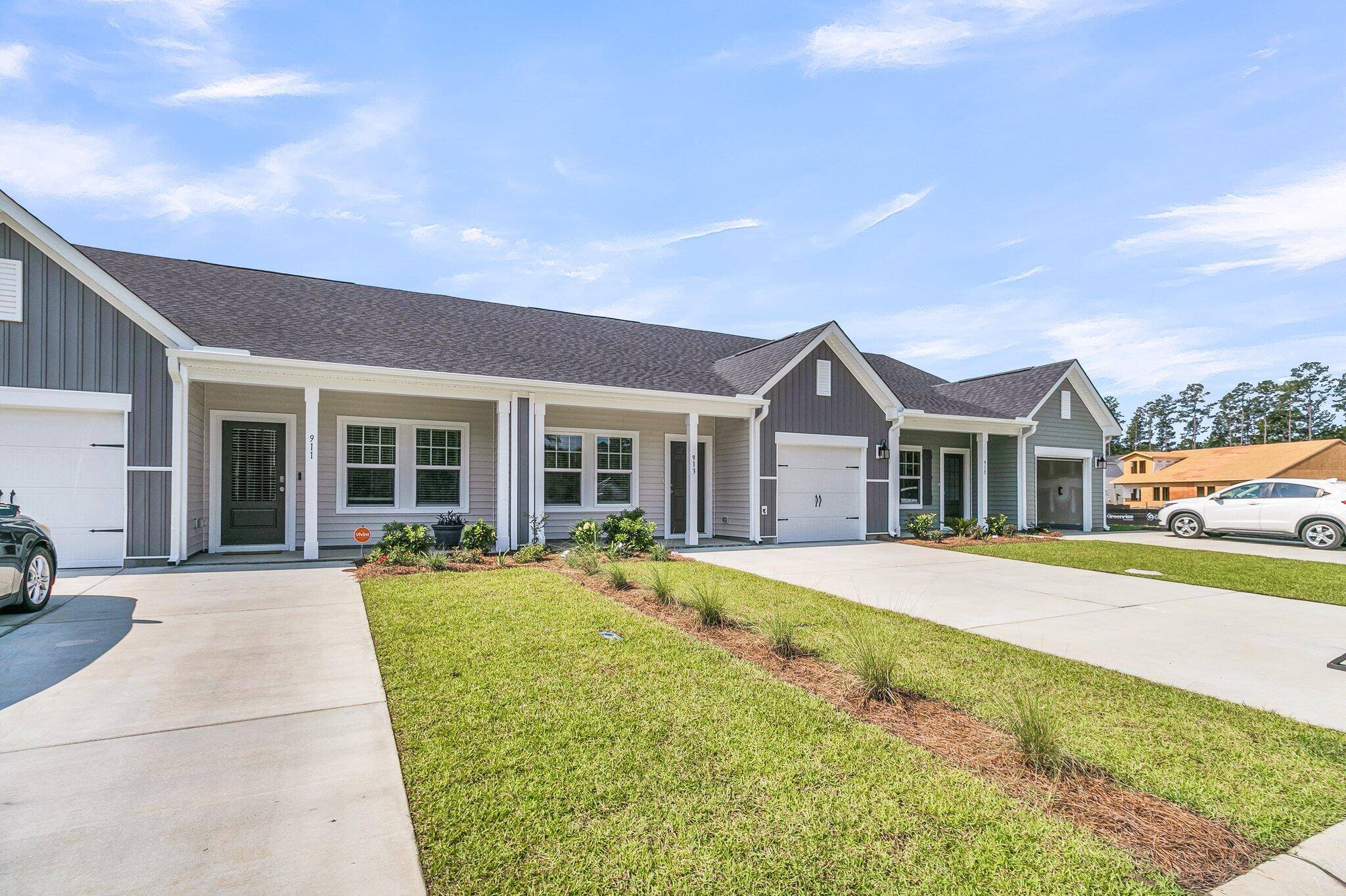 Summerville, SC 29486,913 Dusk Dr