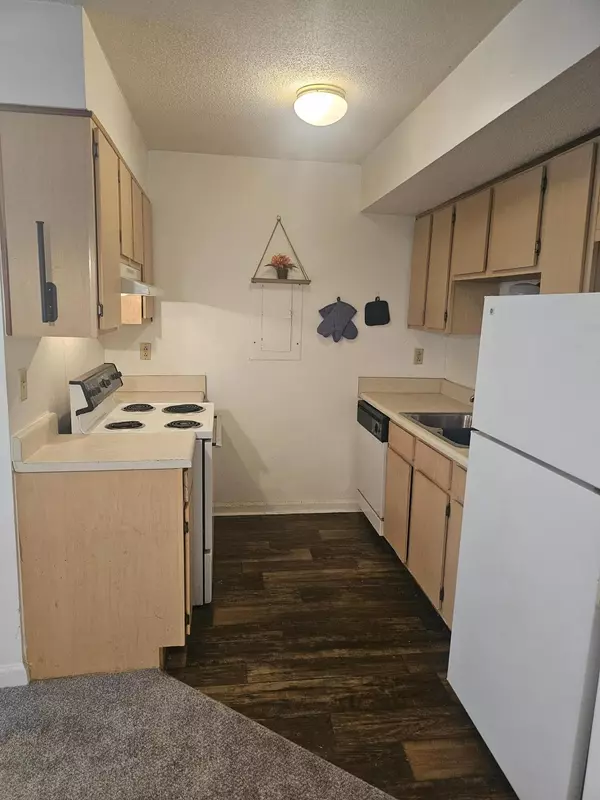 Charleston, SC 29414,2494 Etiwan Ave #9-D