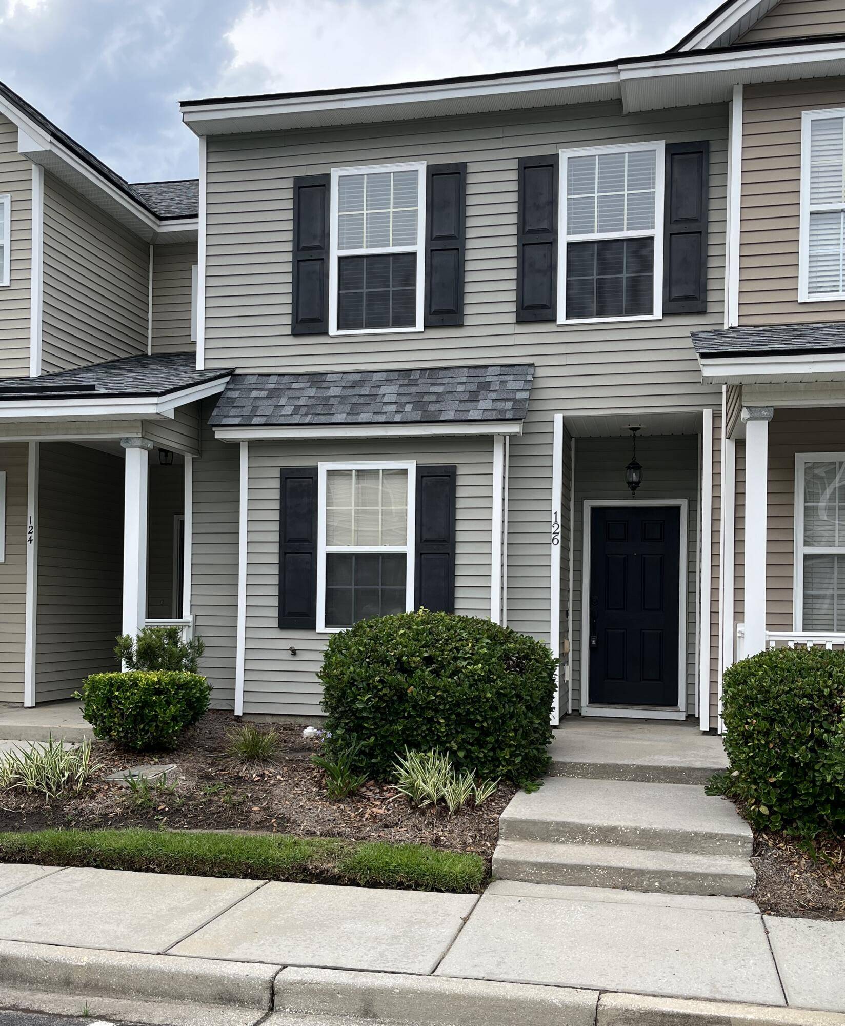 126 Woodward Rd, Goose Creek, SC 29445