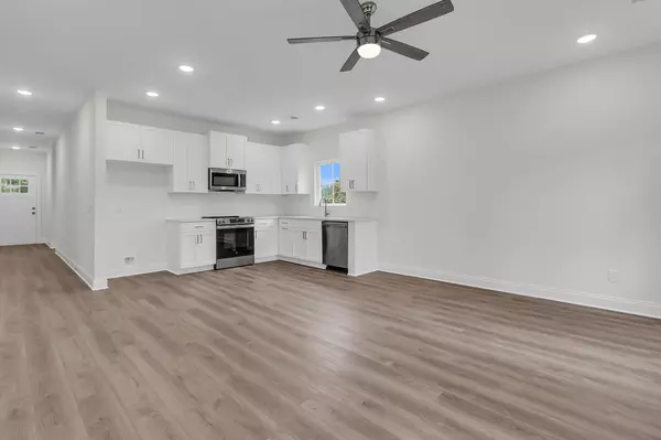 Ladson, SC 29456,3214 Pinewood Dr