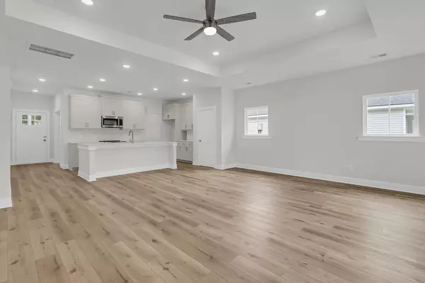 Ladson, SC 29456,3218 Pinewood Dr