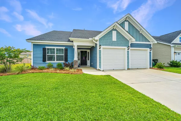 302 Fiddleback Dr, Summerville, SC 29486