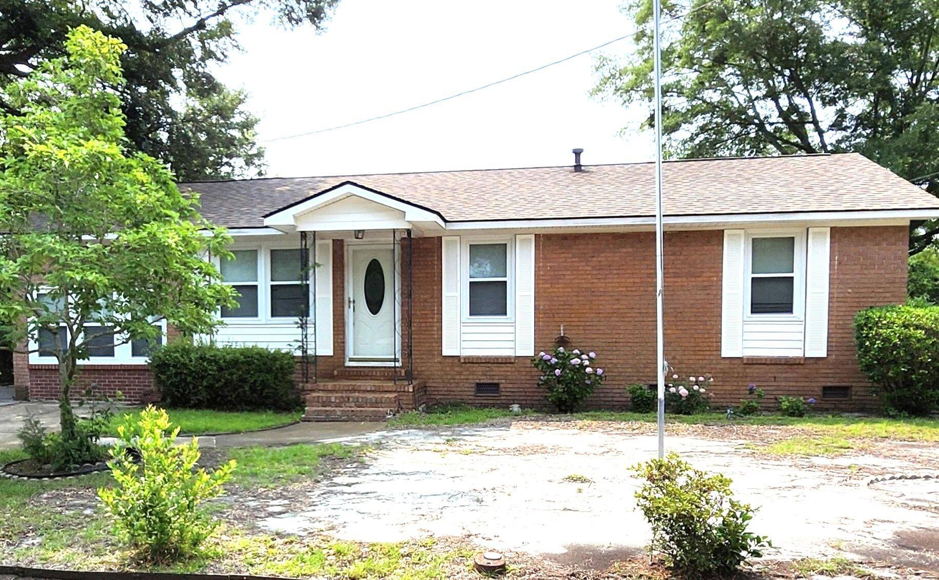 4029 Karen Dr, North Charleston, SC 29405
