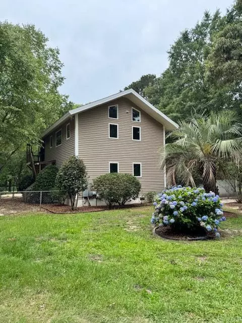 Manning, SC 29102,1386 Forest Lake Dr