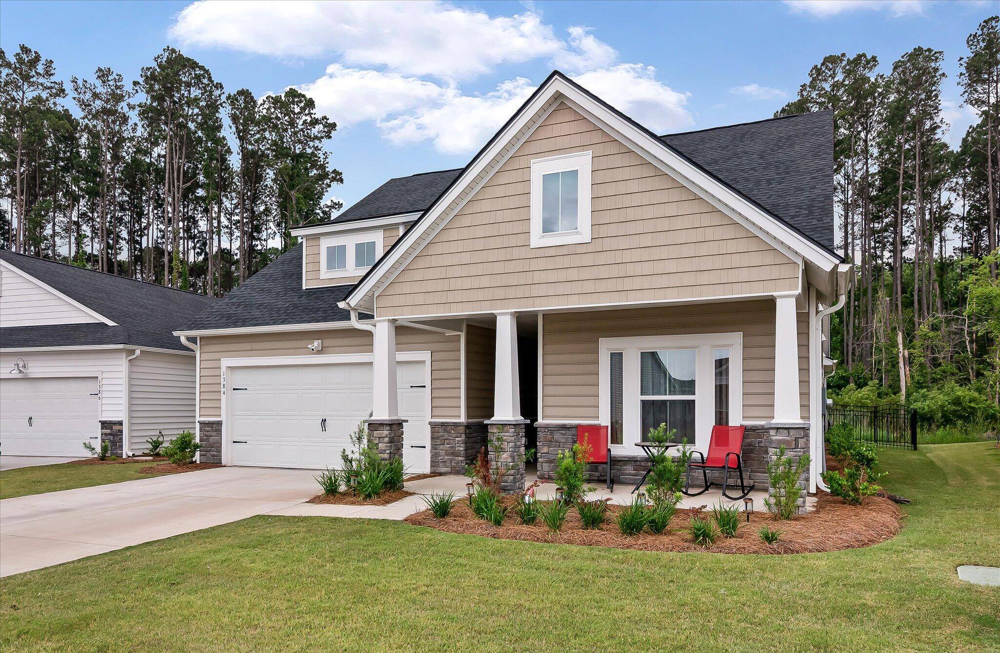 Summerville, SC 29485,1384 Locals St