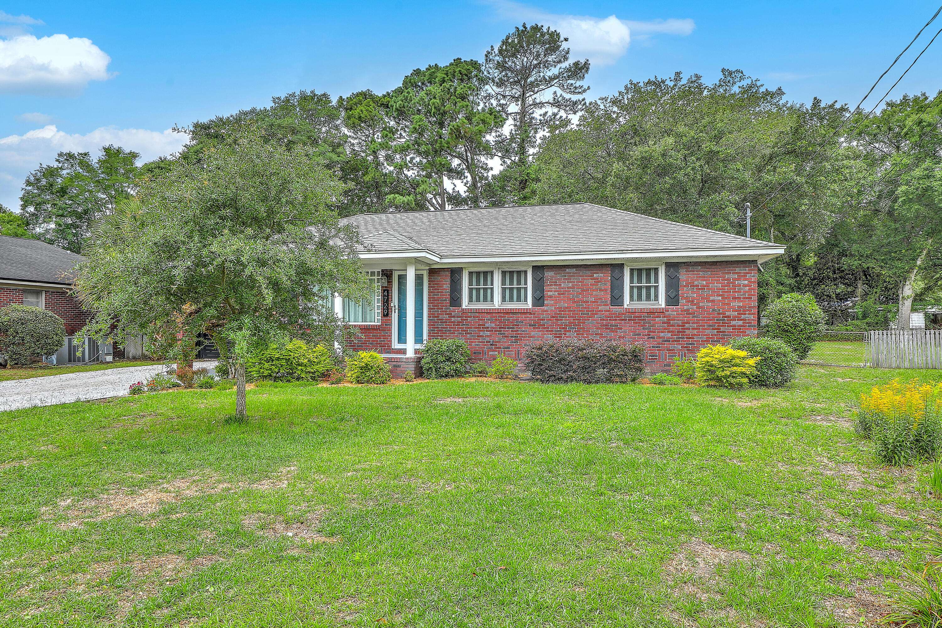 North Charleston, SC 29405,4729 Lang Ridge Dr
