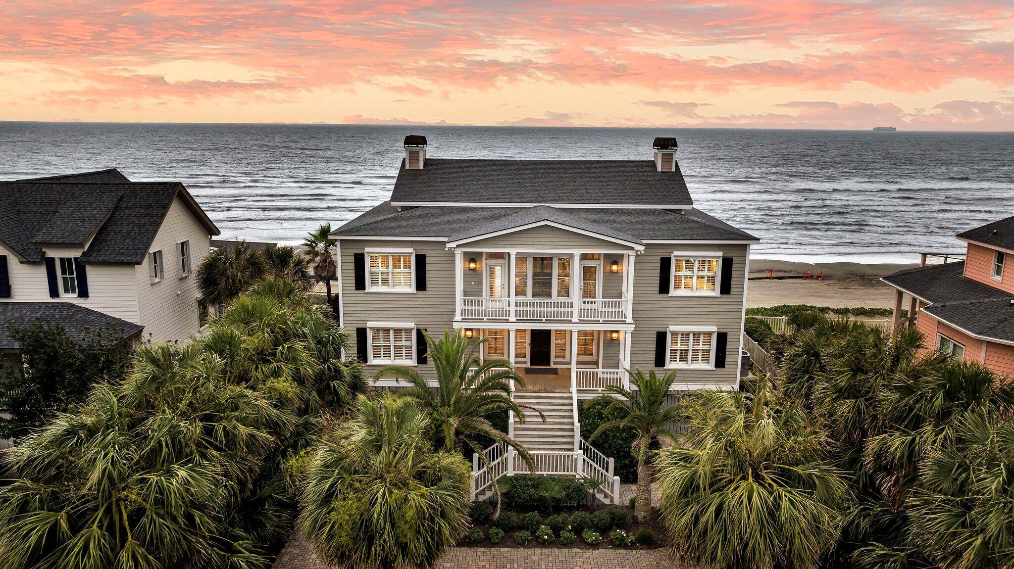 210 Ocean Blvd, Isle Of Palms, SC 29451