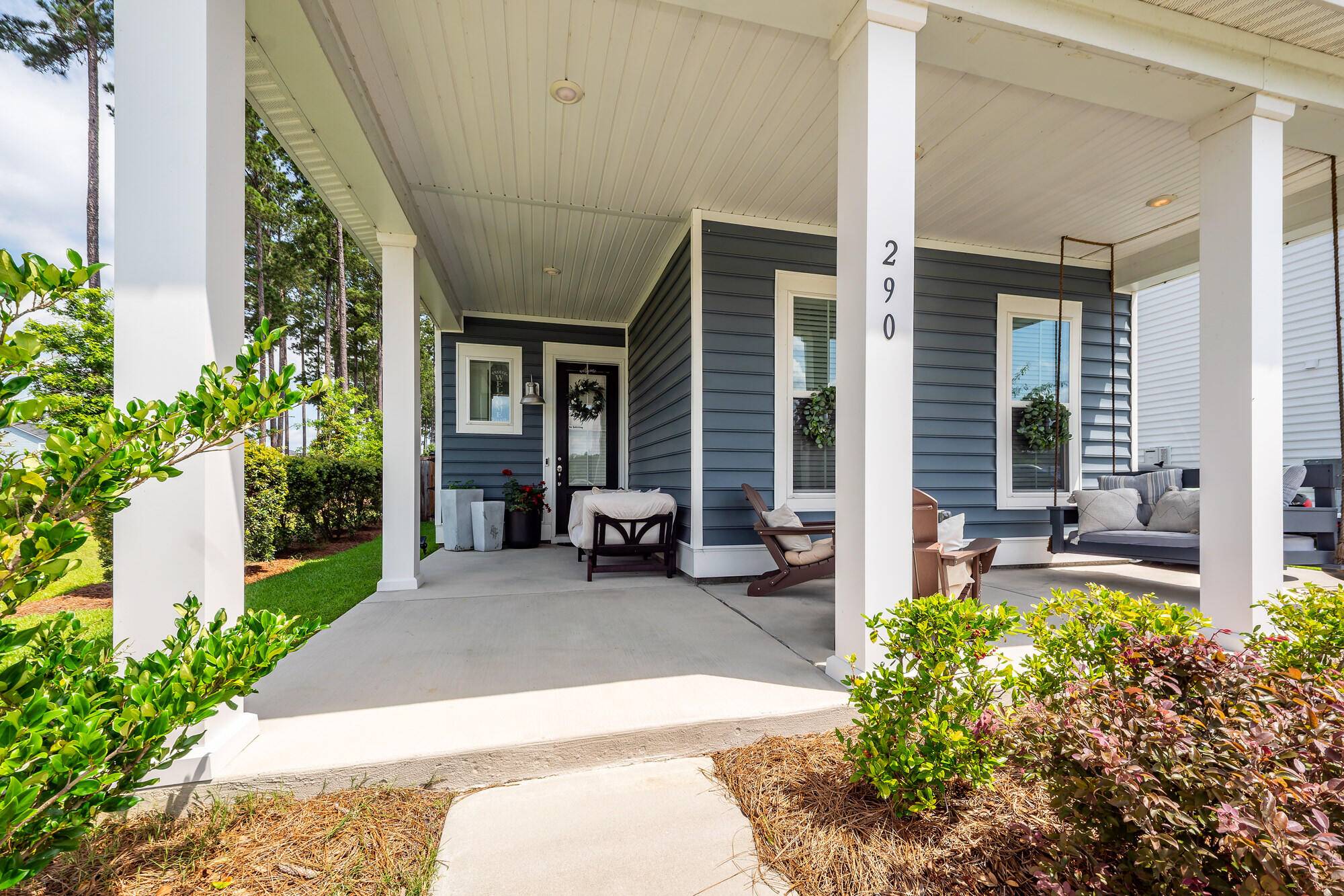Summerville, SC 29485,290 Woodland Oak Way