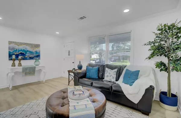North Charleston, SC 29405,5332 Parkside Dr