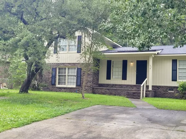 117 Roberta Dr #A/B, Summerville, SC 29485