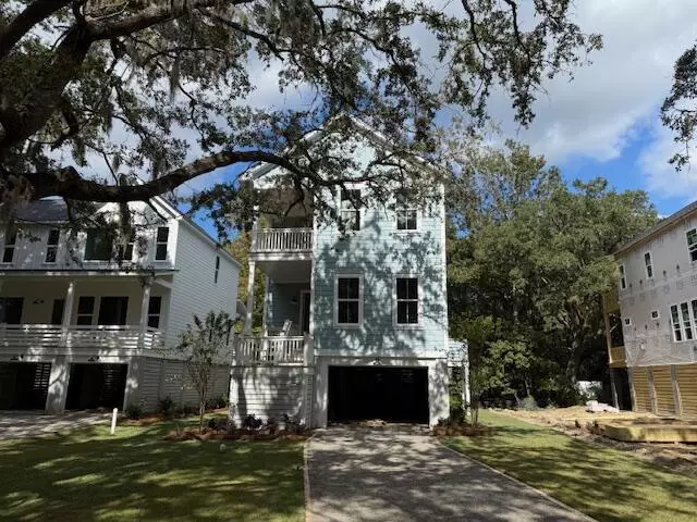 1350 Lucinda St, Mount Pleasant, SC 29466
