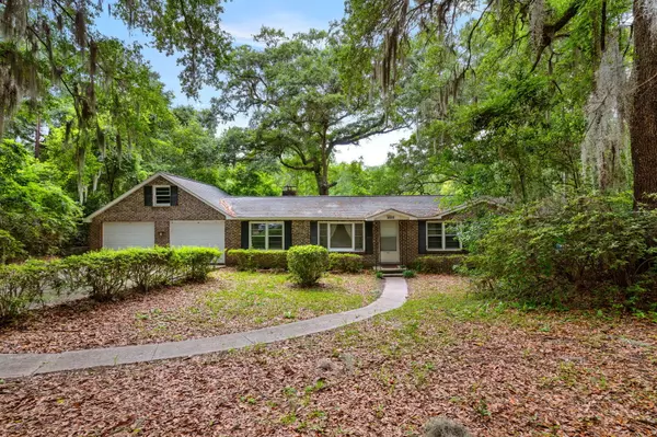 4822 Parker Dr, North Charleston, SC 29405