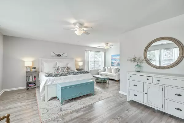 Summerville, SC 29485,207 Center Hill Ct