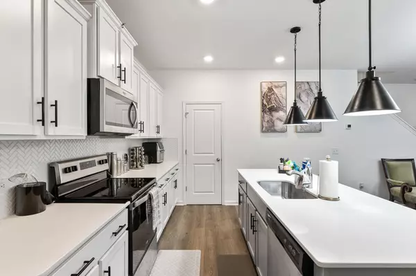 Summerville, SC 29486,328 Surfbird Rd