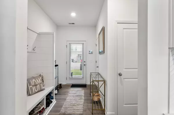 Summerville, SC 29486,328 Surfbird Rd