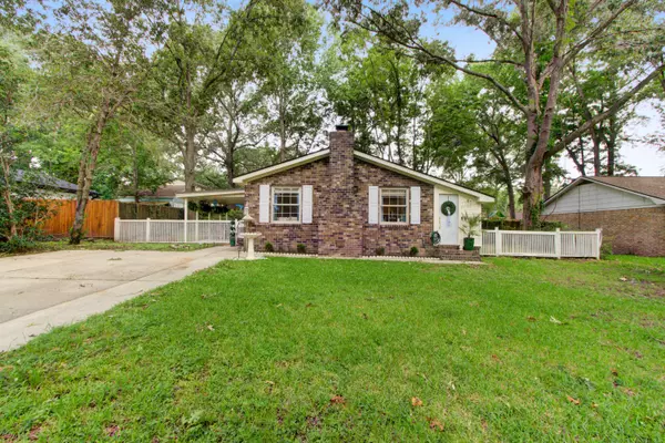 10 Teaneck Rd, Goose Creek, SC 29445