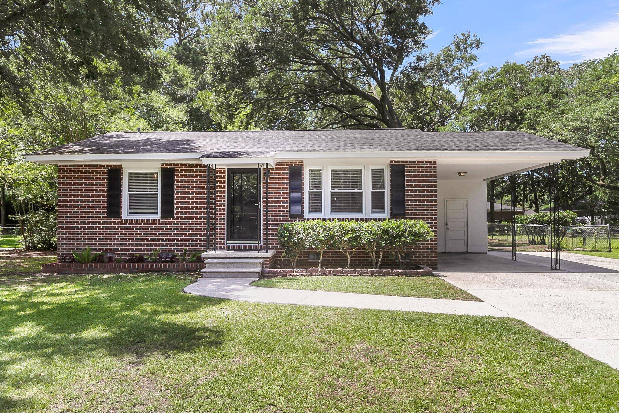 2631 Ridgewood Ave, Charleston, SC 29414