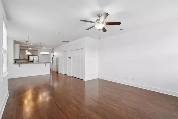 North Charleston, SC 29405,3927 Four Poles Park Dr