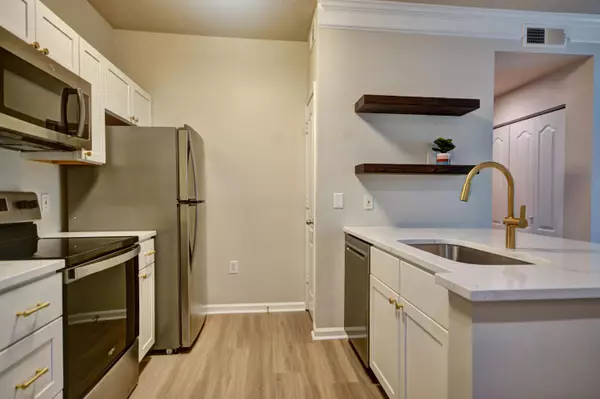 Mount Pleasant, SC 29466,1300 Park West Blvd #519