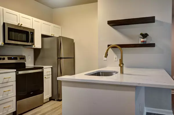 Mount Pleasant, SC 29466,1300 Park West Blvd #519
